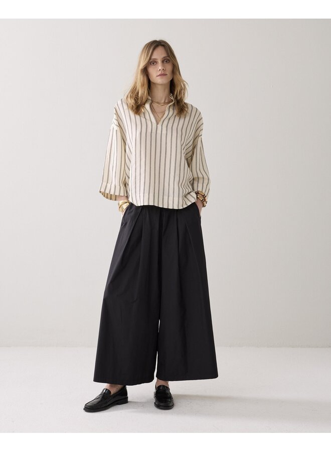 2s3420-12374 108 Summum Top Chenille stripe  Ivoryblack