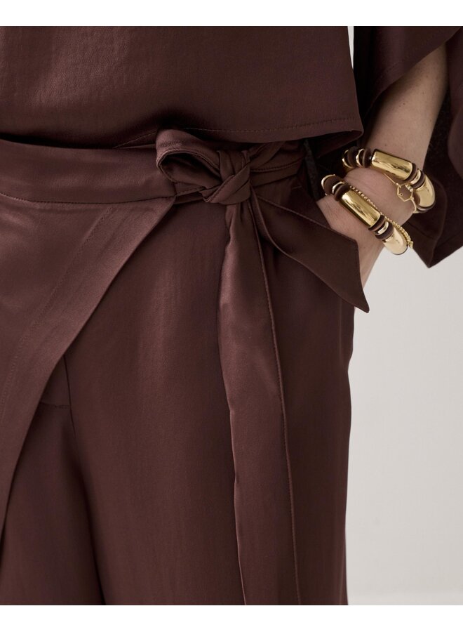 4s2943-12084 713 Summum Trousers Heavy silky touch  Coffee