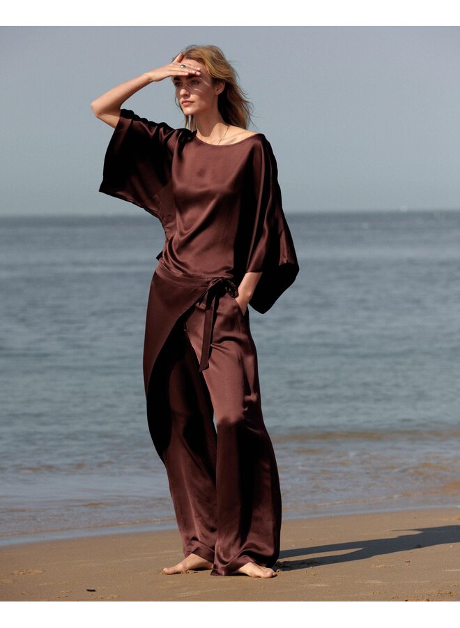 4s2943-12084 713 Summum Trousers Heavy silky touch  Coffee