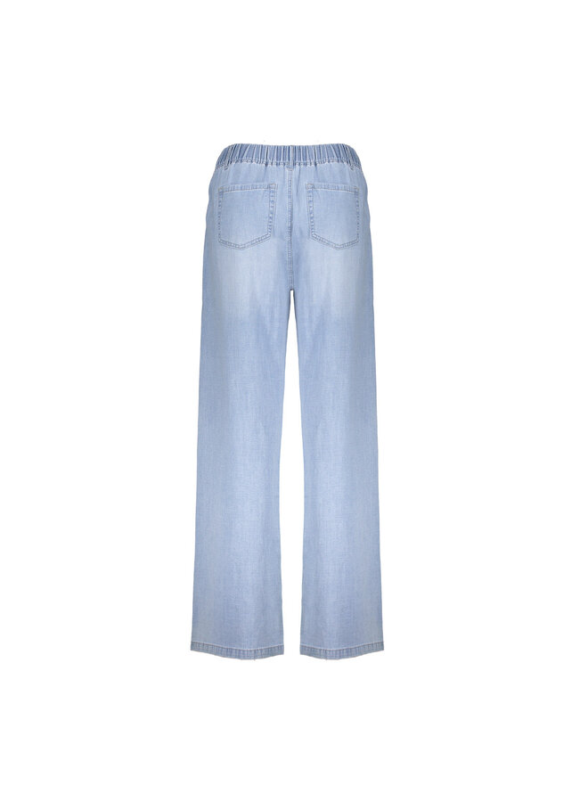 61318-10 830 Geisha Jeans wide bleached denim