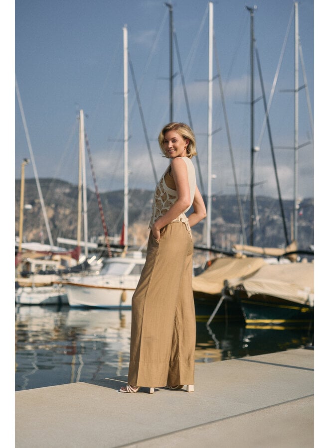 NKS09070 64 Nukus Merel Pants Camel