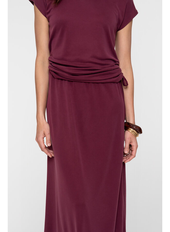 62330-20 470 Geisha top bordeaux