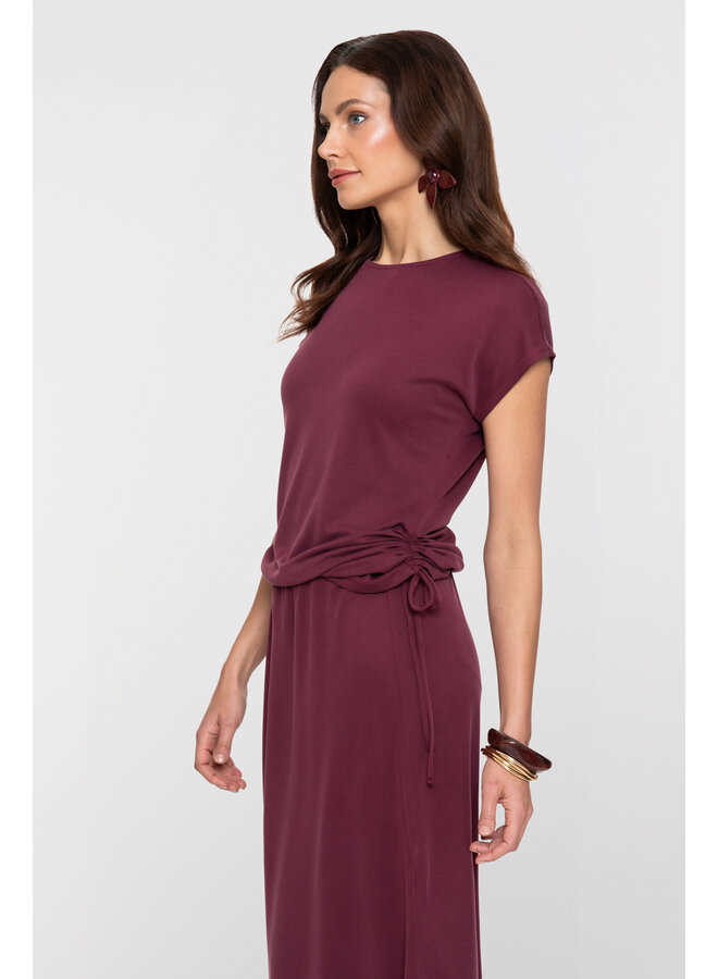 62330-20 470 Geisha top bordeaux