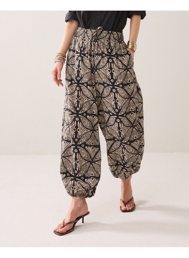 4s3001-12448 990 Summum Trousers Ethnic black