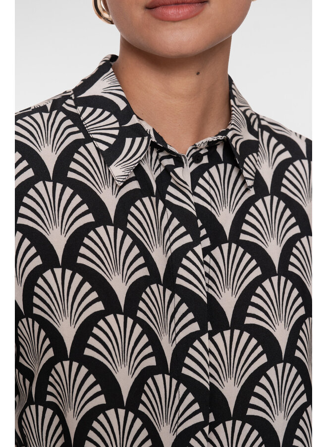 63467-20 999 Geisha blouse black/pink