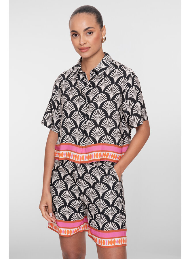 63467-20 999 Geisha blouse black/pink
