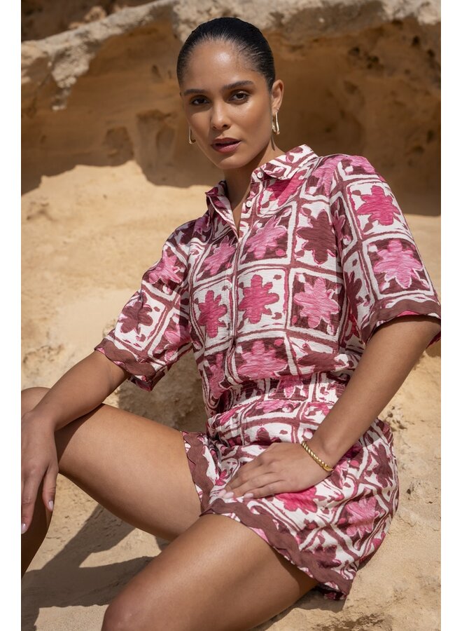61429-20 420 Geisha short pink/merlot