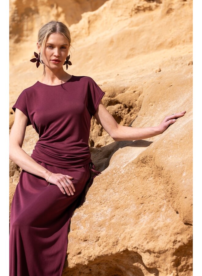 62330-20 470 Geisha top bordeaux