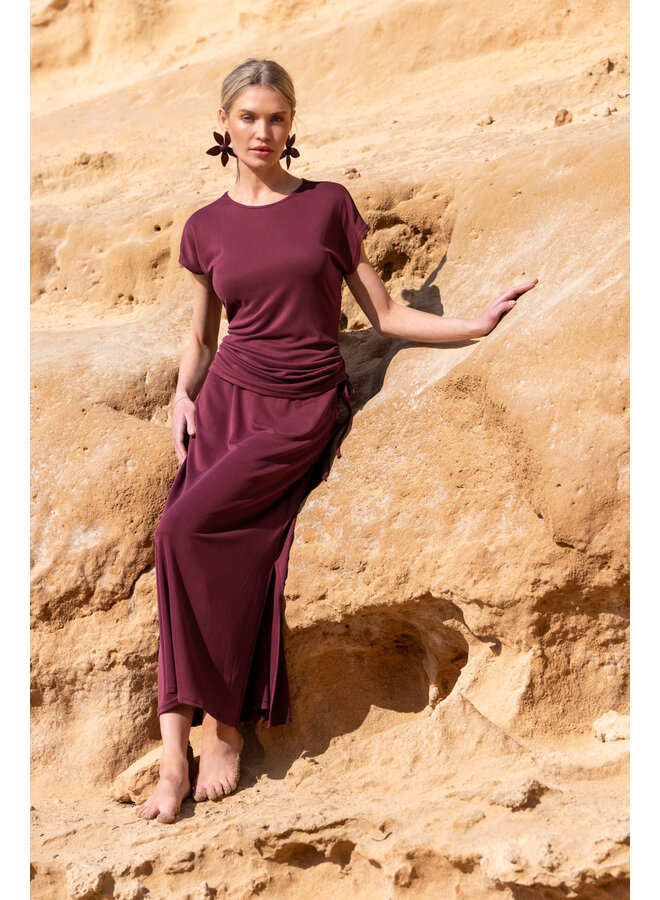 62330-20 470 Geisha top bordeaux