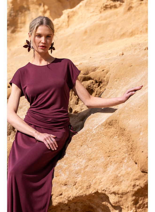 66364-20 470 Geisha skirt bordeaux