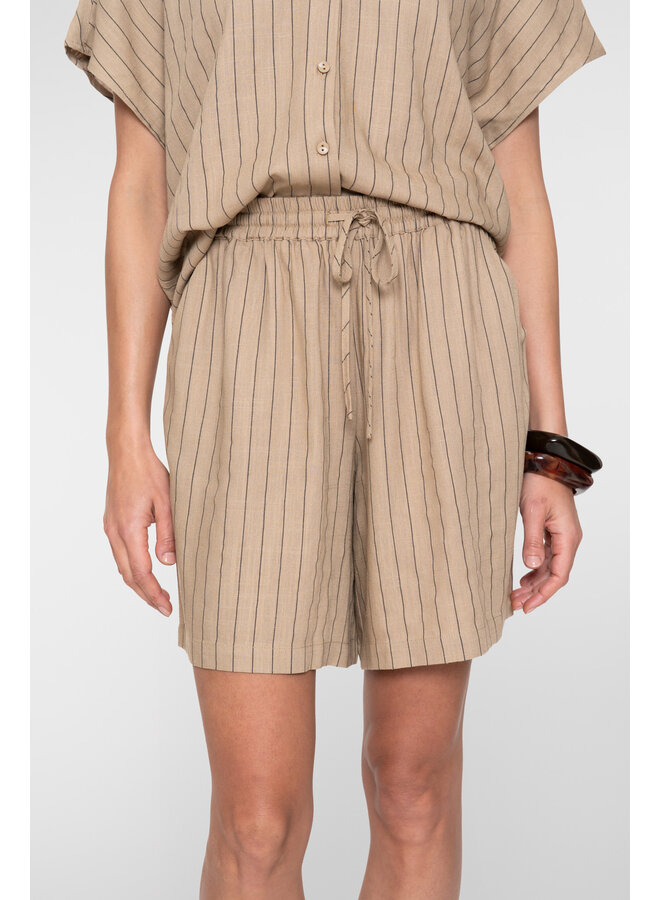 61387-14 745 Geisha Shorts linen stripes  taupe/black