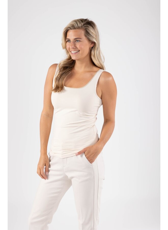 NKS06001 239 Nukus Juba Singlet Sand/Gold
