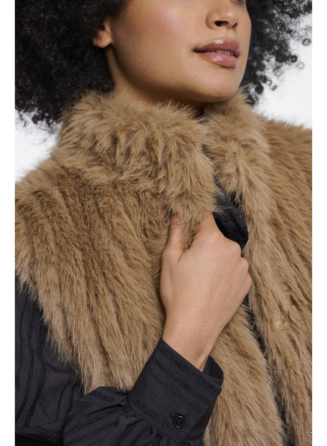 Dava.7002611 Rino en Pelle Waistcoat with closure Sahara desert