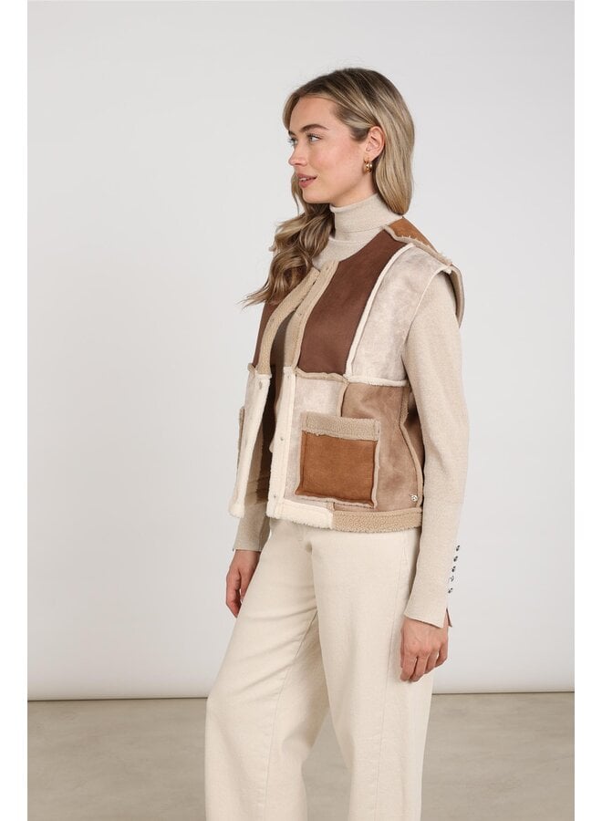 NKF08030 386 Nukus Helen Gilet Sand/Toffee