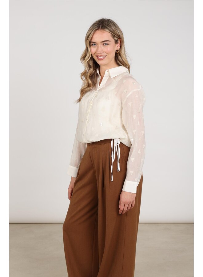NKF02182 17 Nukus Ally Blouse Square Embroidery Off White