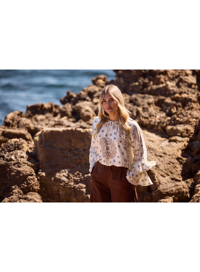 NKF02202 318 Nukus Asra Blouse Paisley Offwhite/Toffee
