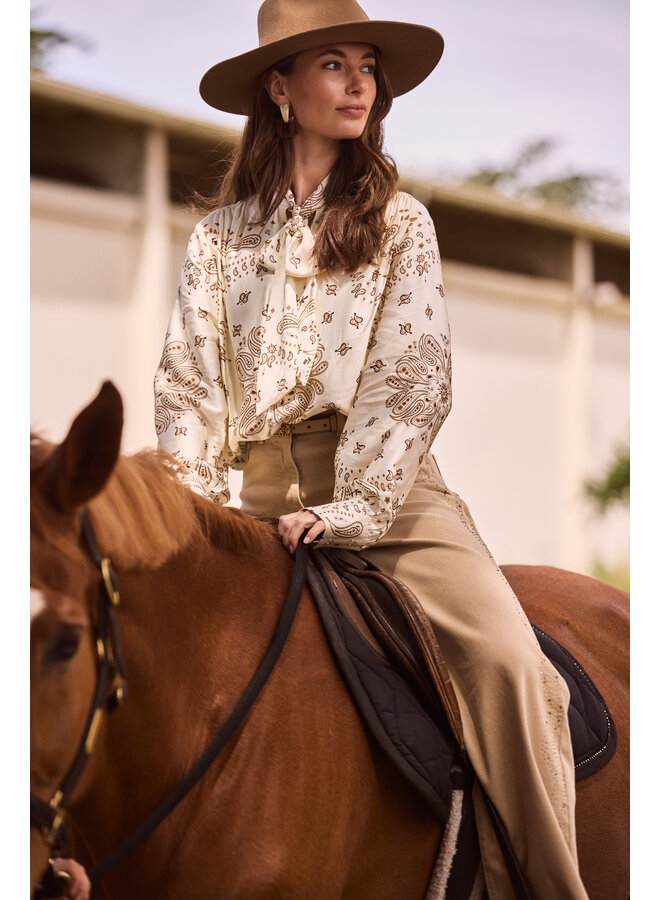 NKF02201 318 Nukus Angie Blouse Tie Paisley Offwhite/Toffee