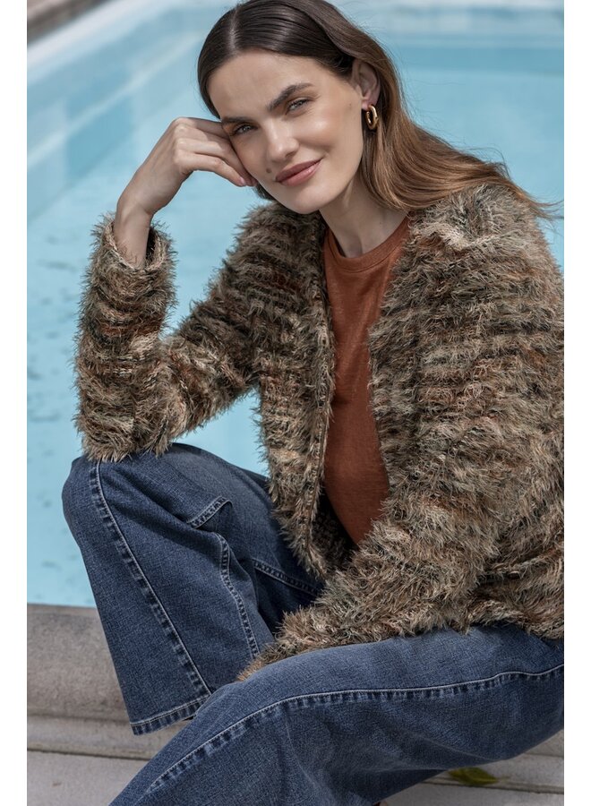 64500-10 775 Geisha Vest stripes hairy brown