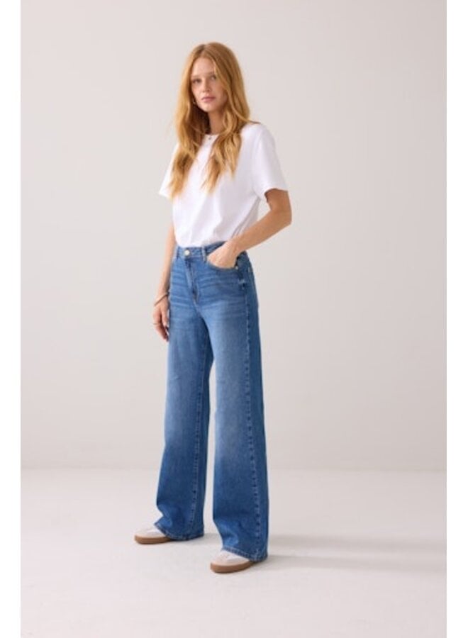 Pisa-5185 426 Summum Wide leg jeans twill comford denim  Vintage blue denim