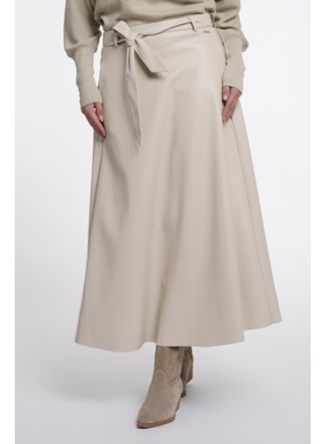 Chelsea 7502611 Rino & Pelle Faux leather skirt with belt Birch