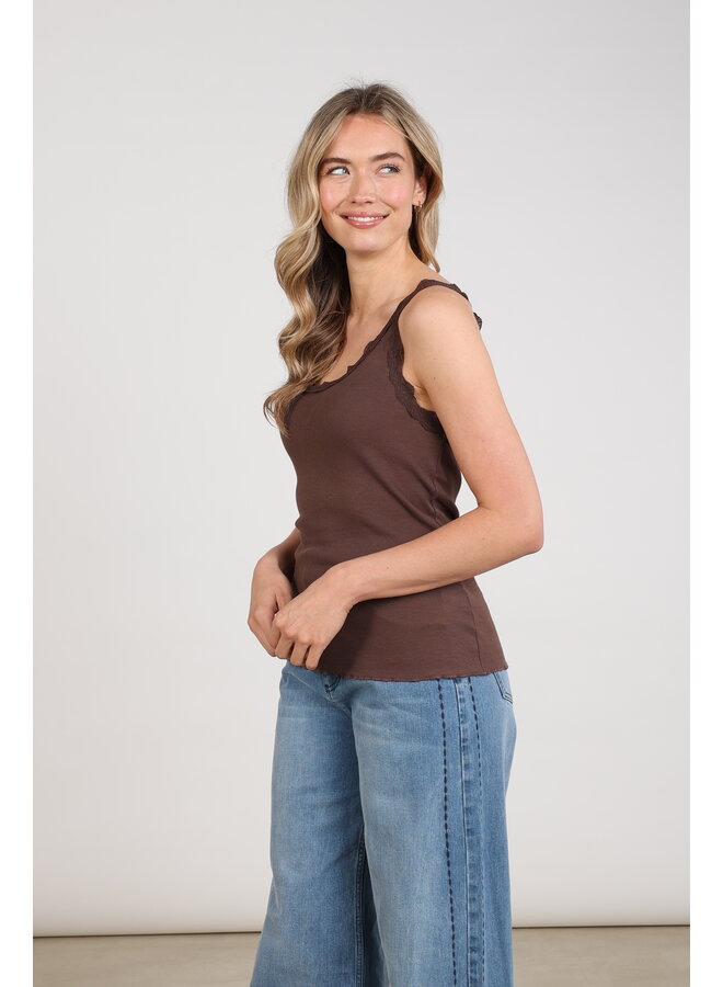 NKF06003 334 Nukus Maddie Singlet Lace Chocolate