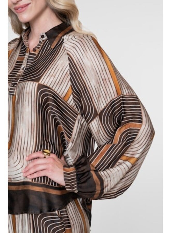63570-70 775 Geisha Blouse satin AOP brown/sand