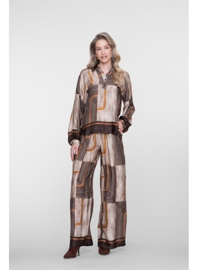 63570-70 775 Geisha Blouse satin AOP brown/sand