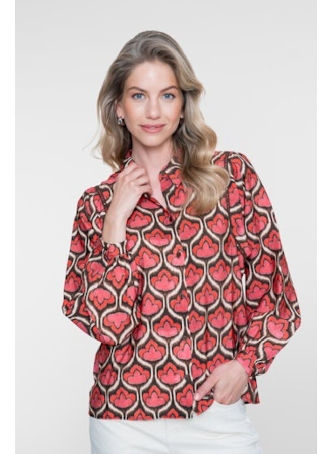 63641-20 450 Geisha blouse red/brown