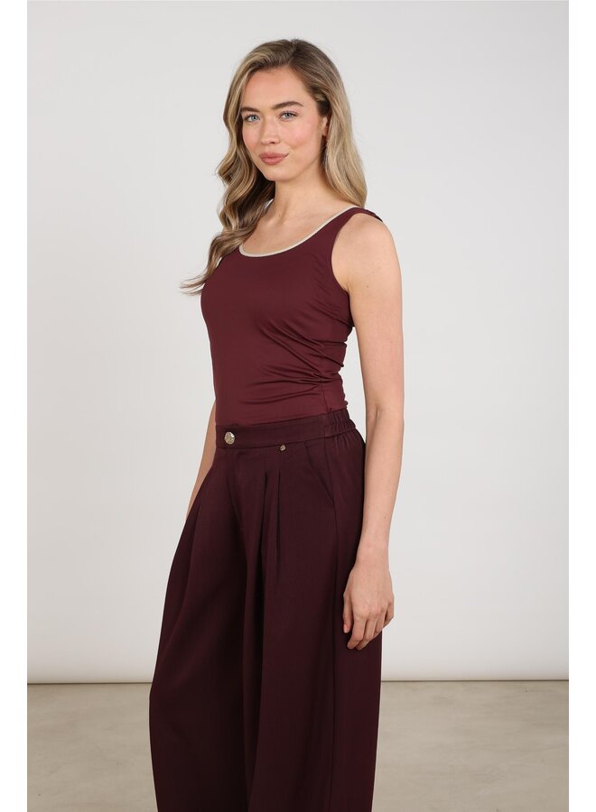 NKF01100 397 Nukus Juba Singlet Cherry/Gold