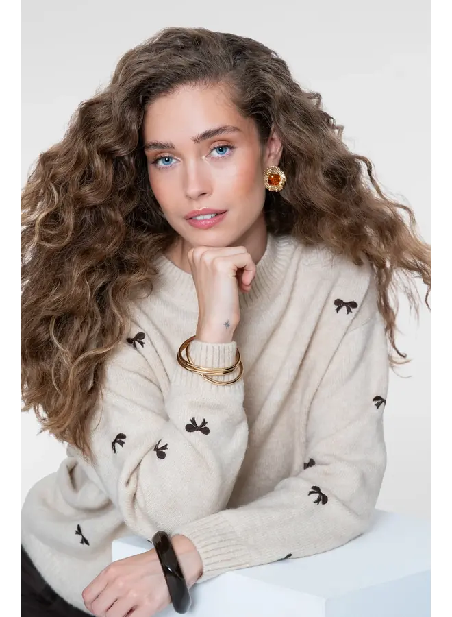 64538-23 720 Geisha Pullover embro bowtie sand/dark brown