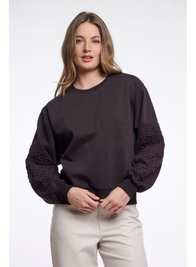 Manar.7002612 Rino en Pelle Crew neck sweater with applicated sleeves Coffee roast