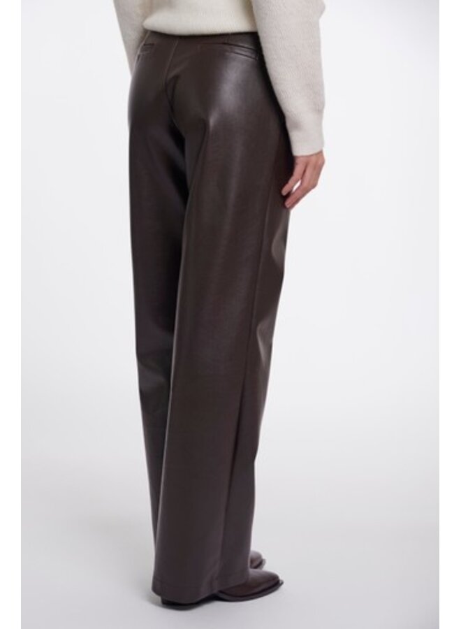 Corian Regular.7502612 Rino en Pelle Regular length straight leg pants Peated
