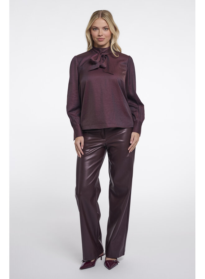 Bryanna.7002611 Rino en Pelle Blouse with bow tie neck Fudge cloak