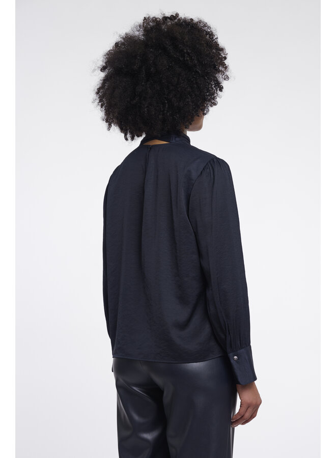 Bryanna.7002611 Rino en Pelle Blouse with bow tie neck Dark navy