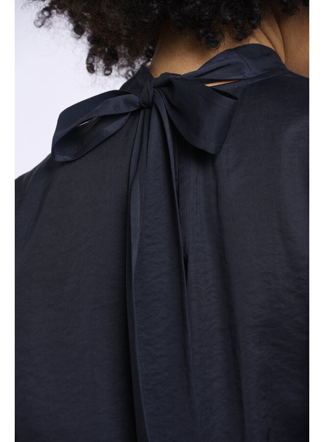 Bryanna.7002611 Rino en Pelle Blouse with bow tie neck Dark navy