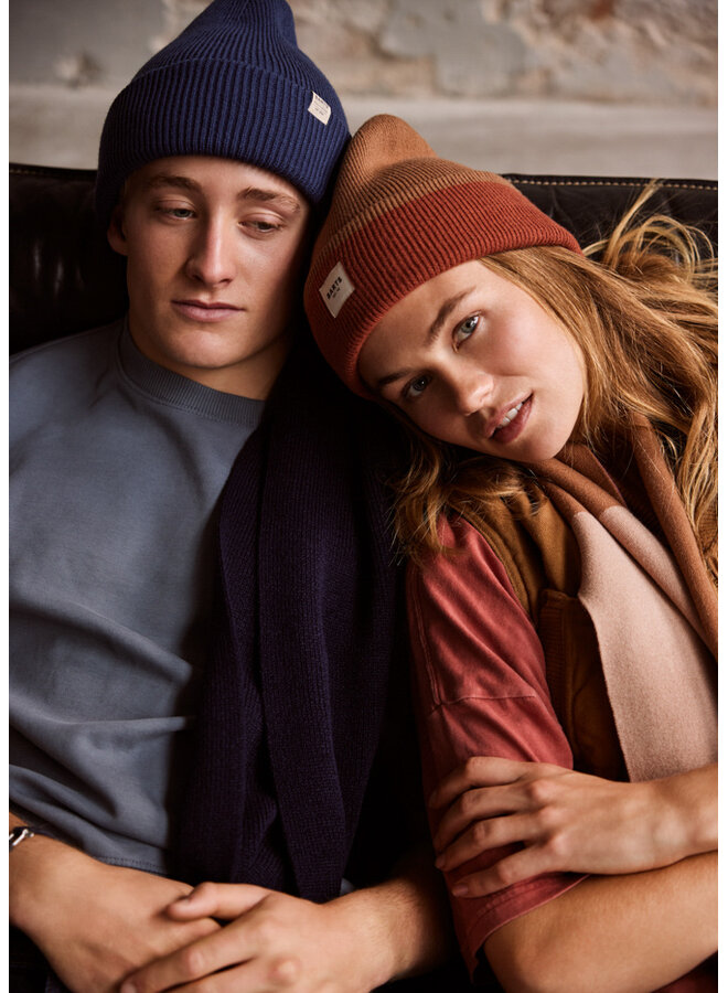6939009 Barts Ishbel Beanie brown