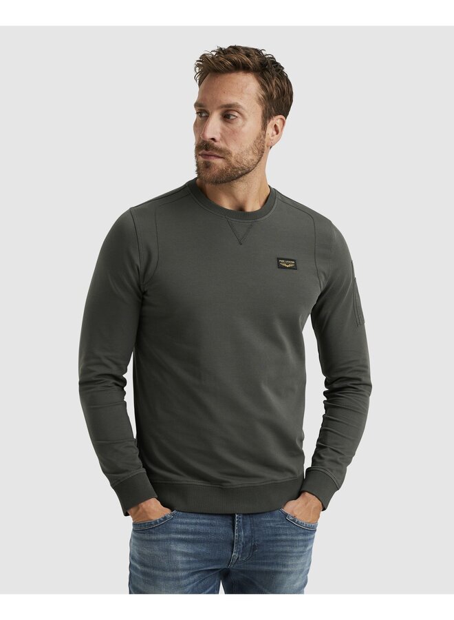 PLS0000431 8039 PME Legend Airstrip Sweat Beluga