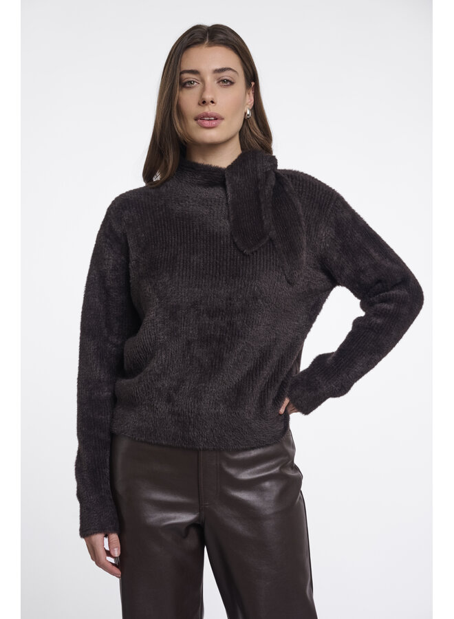 Griselda.5002612 Rino en Pelle Pullover with bowtie neckline Peated