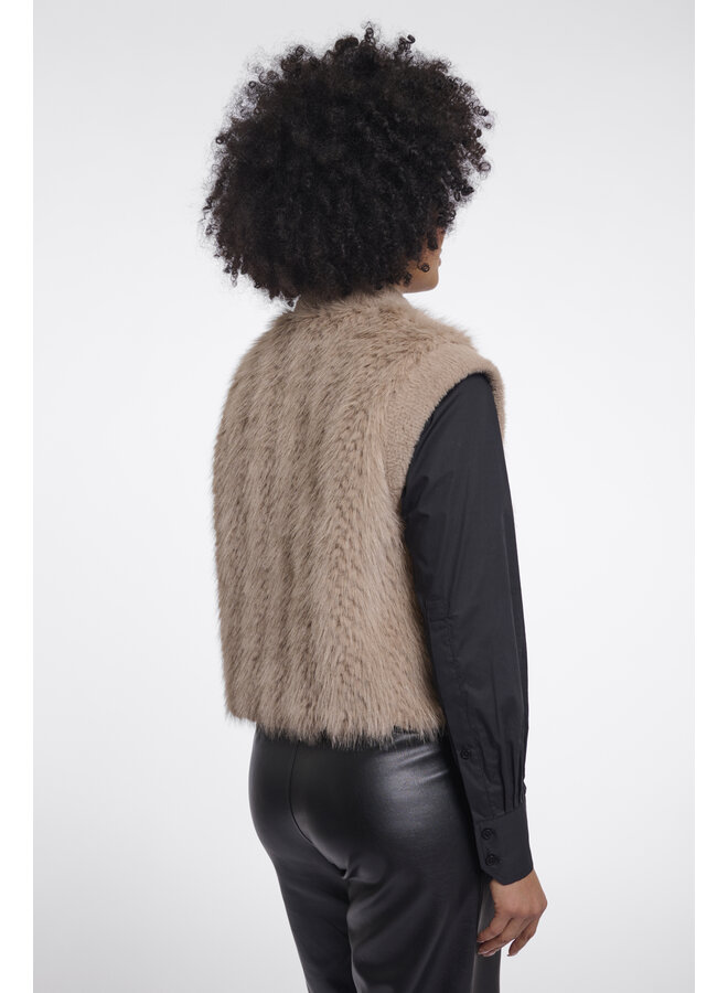 Alvita.7002612 Rino en Pelle Faux fur waistcoat with hook & eye closure Oat