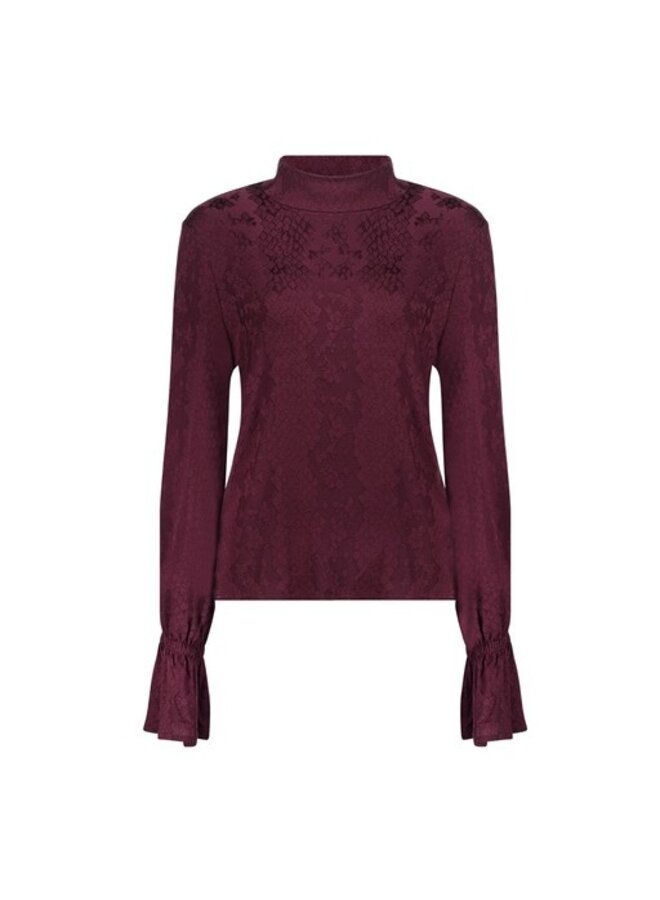 62670-20 470 Geisha top bordeaux