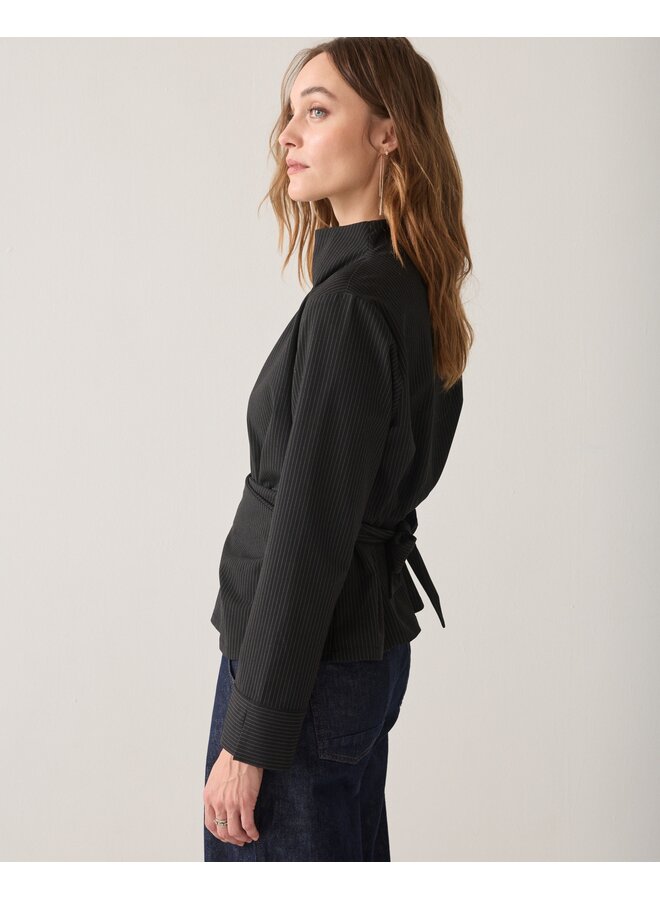2s3598-12543 990 Summum Top Pinstripe Black