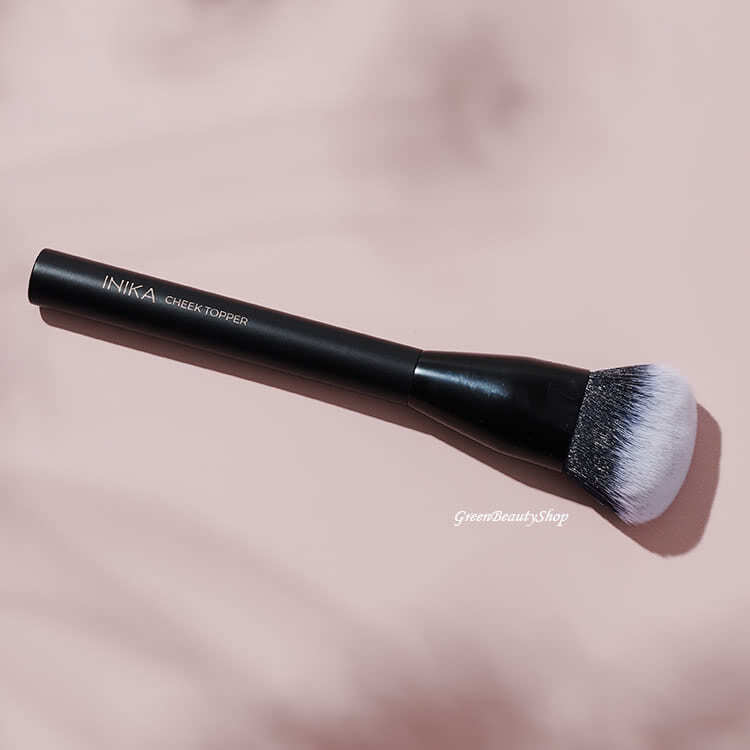 Inika Organic Blush &amp; Contour Kwast