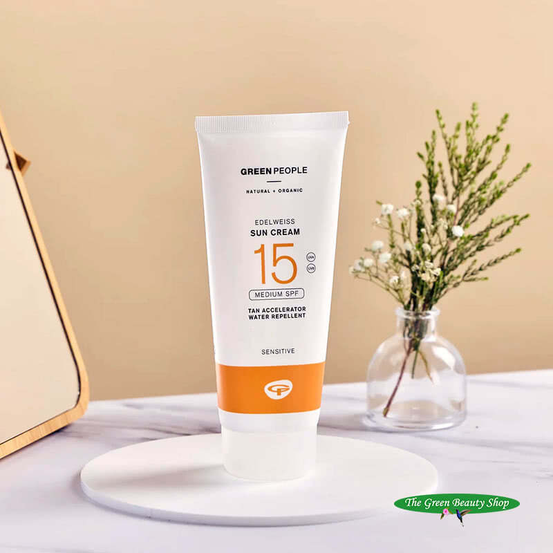 Green People Zonnebrandcrème SPF15 + Bruinversneller • 200ml