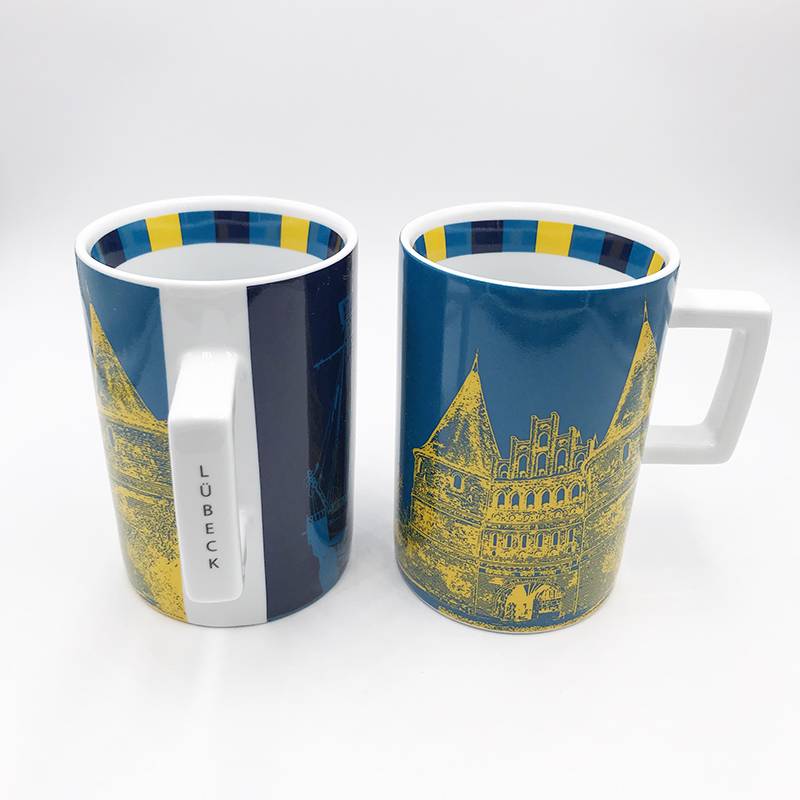 ART-DOMINO® BY SABINE WELZ LÜBECK CITY-MUG - 01