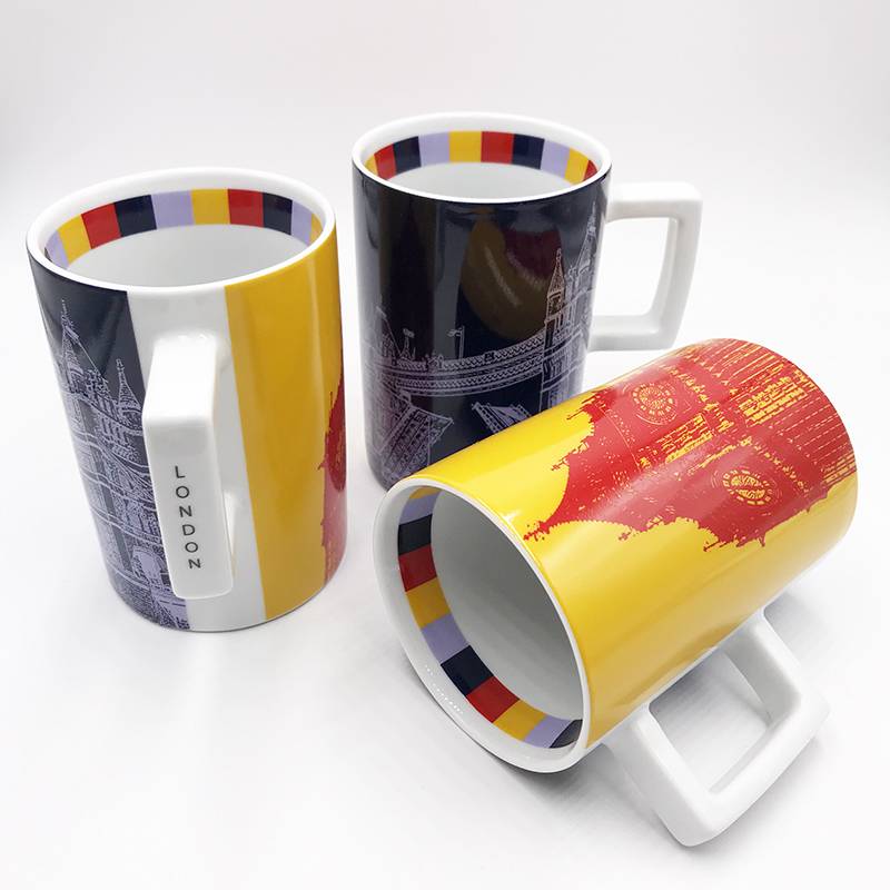 ART-DOMINO® BY SABINE WELZ CITY-MUG LONDON - 01