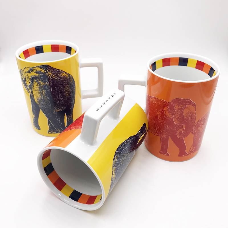 ART-DOMINO® BY SABINE WELZ ÉLÉPHANT ANIMAL-MUG 04