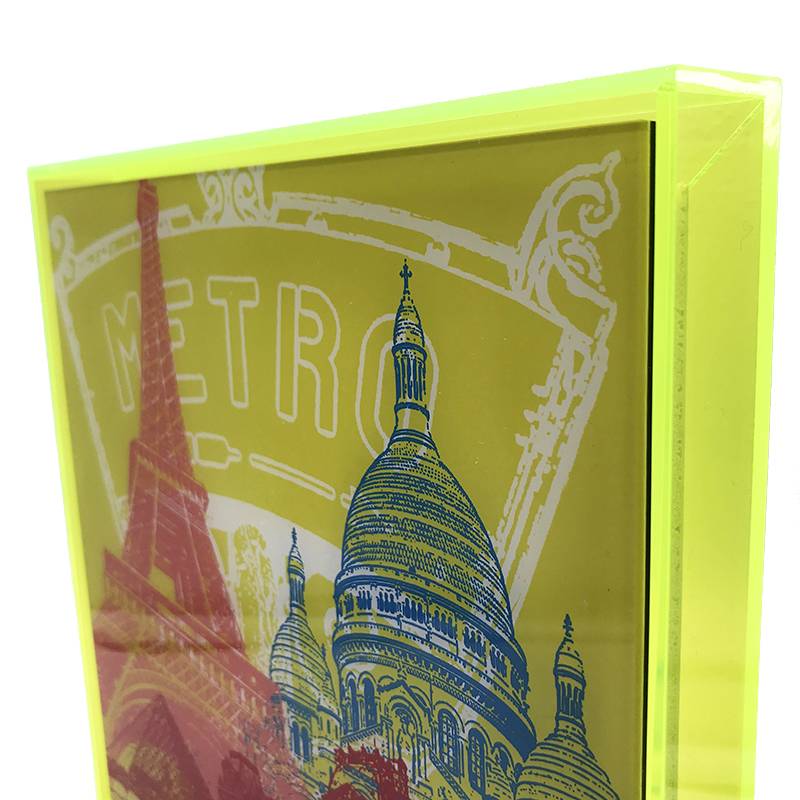 MAGNET-STORIES Paris - Collage - 01 + Frame