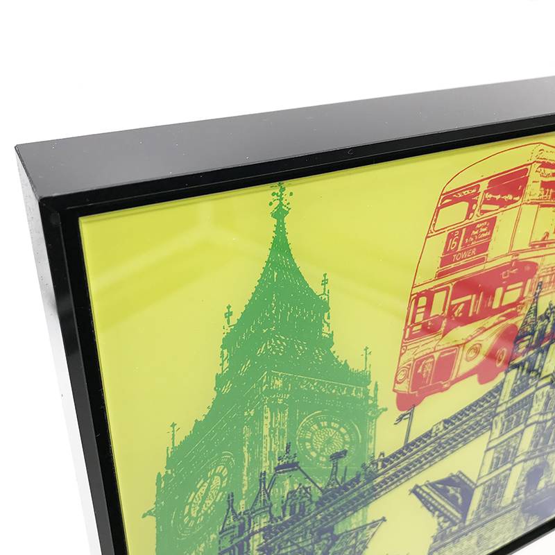 MAGNET-STORIES London - Collage - 01 + Cadre