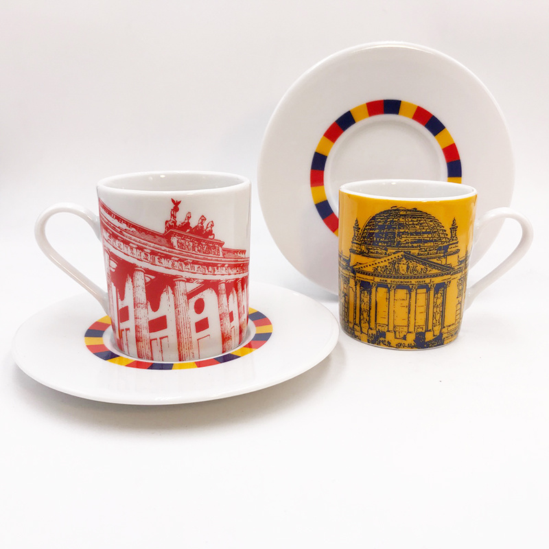 ART-DOMINO® BY SABINE WELZ Berlin Espresso mug 02 - Dôme du Reichstag et Porte de Brandebourg