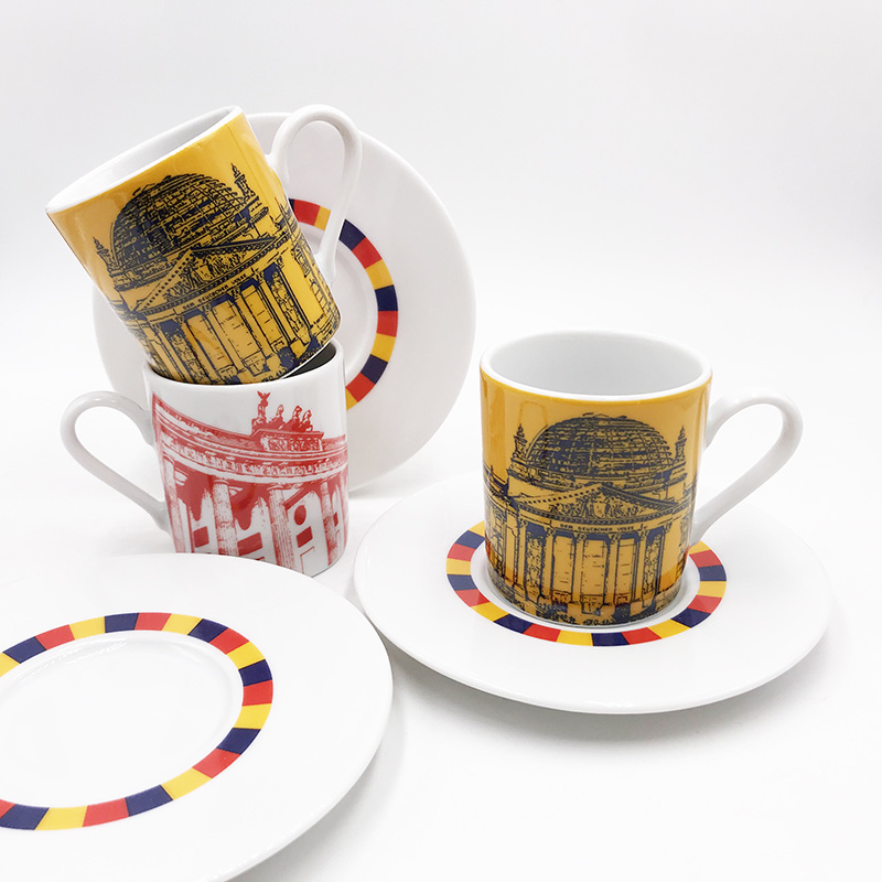 ART-DOMINO® BY SABINE WELZ Berlin Espresso cup 02 - Reichstag dome and Brandenburg Gate